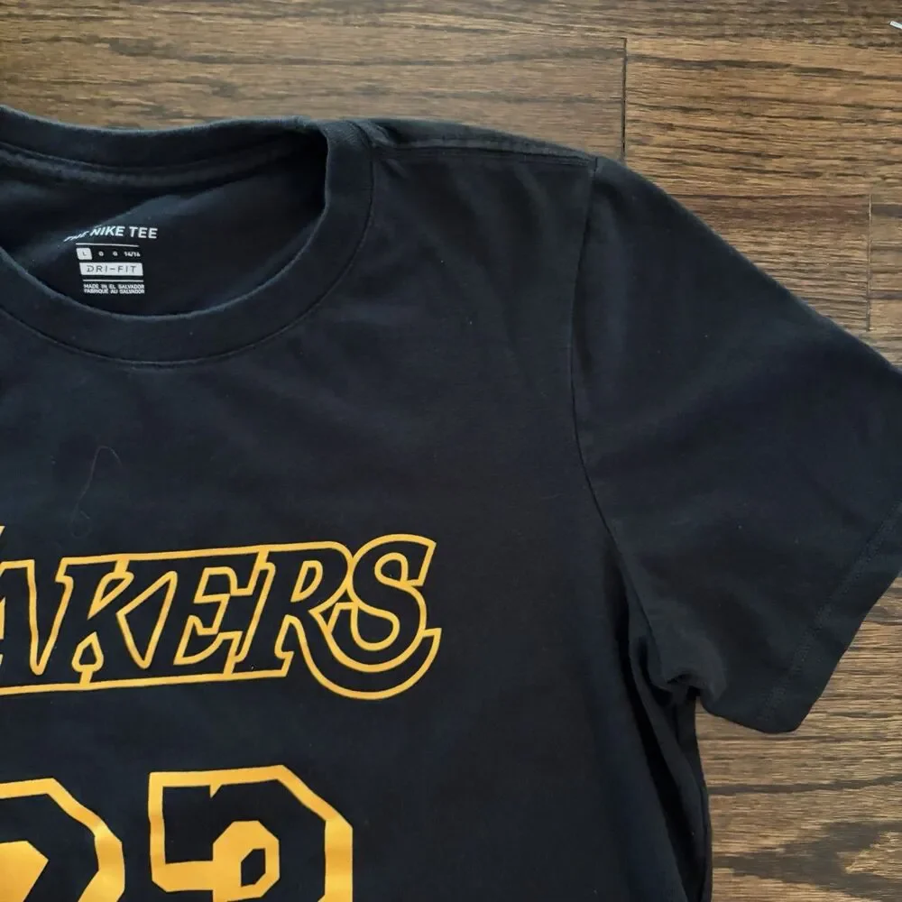 Nike Los Angeles Lakers LeBron James #23 Dri-FIT Kids T-Shirt Size Large L